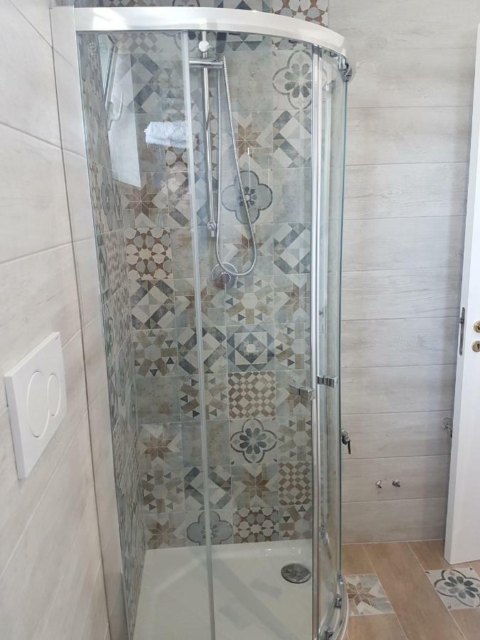 Attico Con Terrazza A Bari Apartment Exterior photo